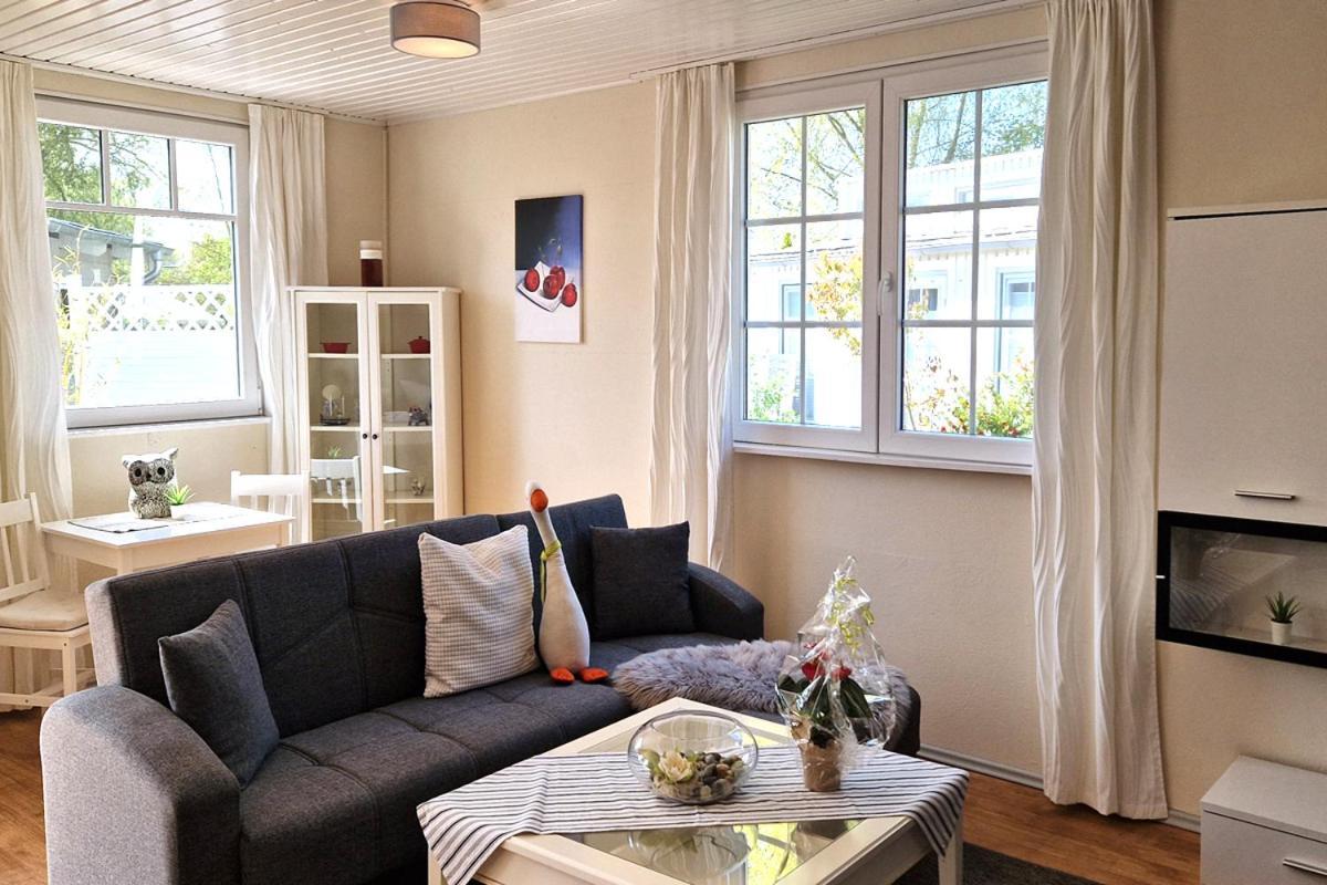 Ferienbungalow Haus Am Teich بولتينهاجين المظهر الخارجي الصورة